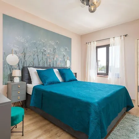 Marceta - & With Swimming Pool Guest house *
