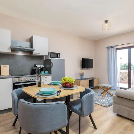 Marceta - & With Swimming Pool Apartament