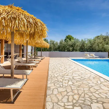 Marceta - & With Swimming Pool