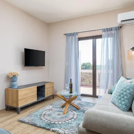 Apartamento Marceta - & With Swimming Pool Fažana